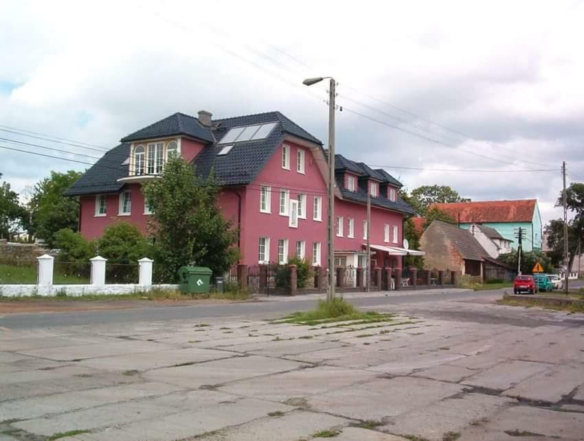 Gosciniec Ella Inn Lipniki Lipniki  エクステリア 写真