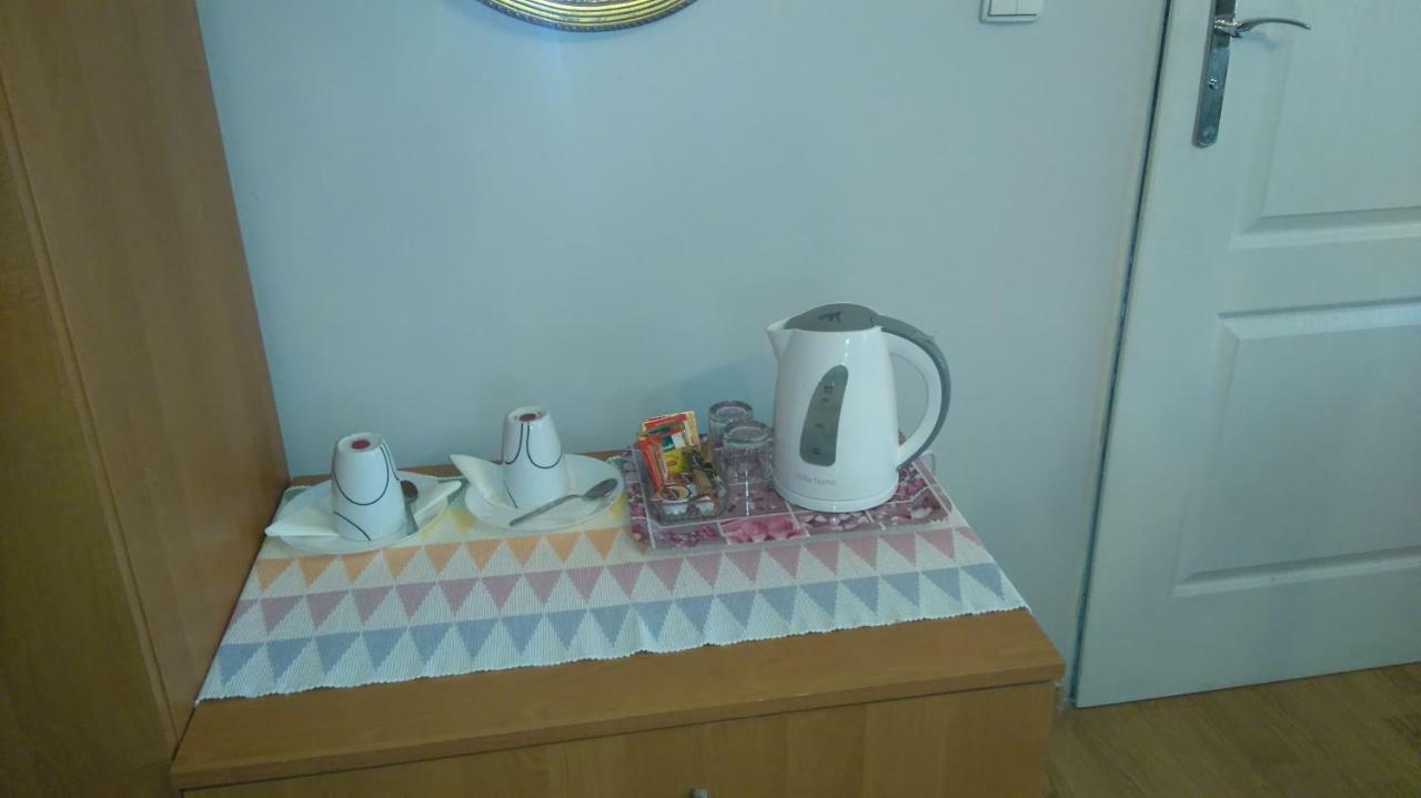 Gosciniec Ella Inn Lipniki Lipniki  エクステリア 写真