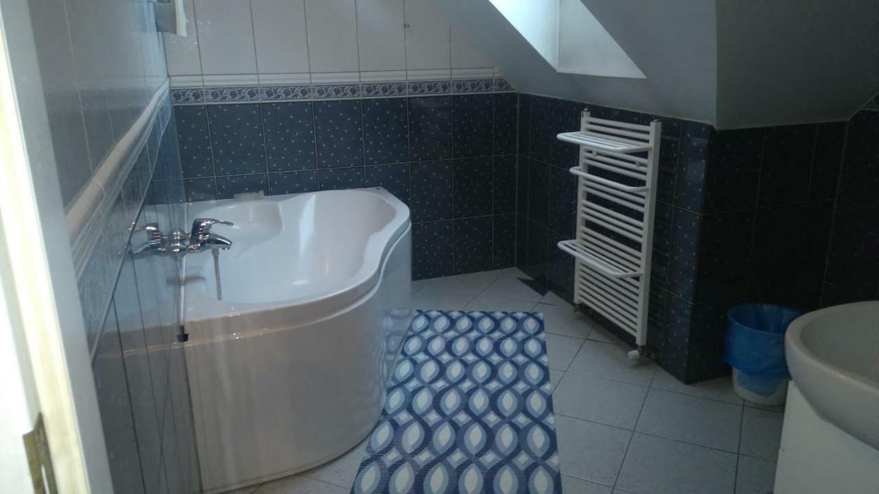 Gosciniec Ella Inn Lipniki Lipniki  エクステリア 写真