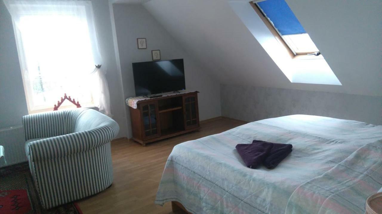 Gosciniec Ella Inn Lipniki Lipniki  エクステリア 写真