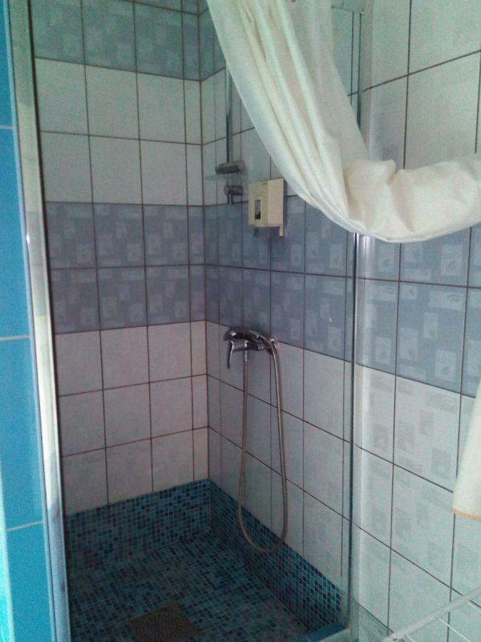 Gosciniec Ella Inn Lipniki Lipniki  エクステリア 写真