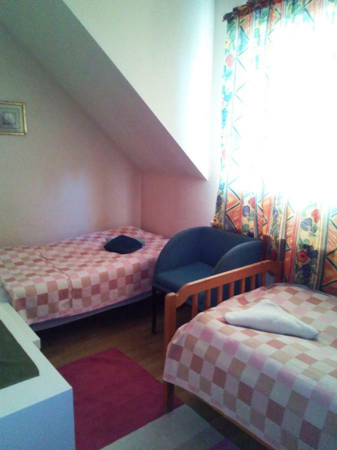 Gosciniec Ella Inn Lipniki Lipniki  エクステリア 写真